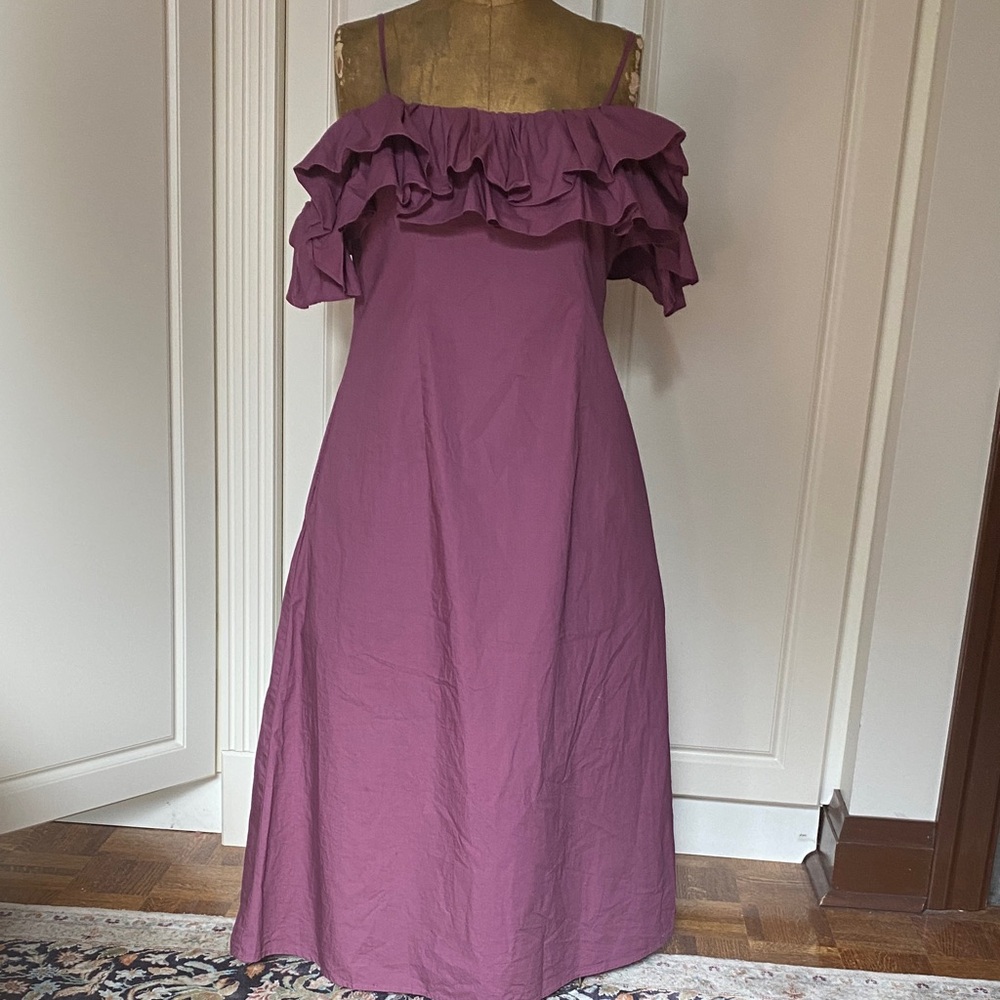 Elegant Strapless Ruffle Dress in Plum